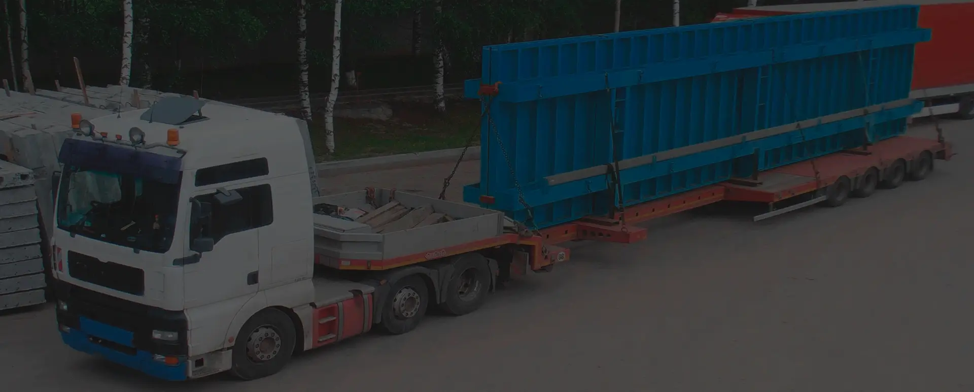 Выгодная доставка грузовым тралом по пути следования основного груза в поселке городского типа Красное-на-Волге (Центральный округ - Костромская область)